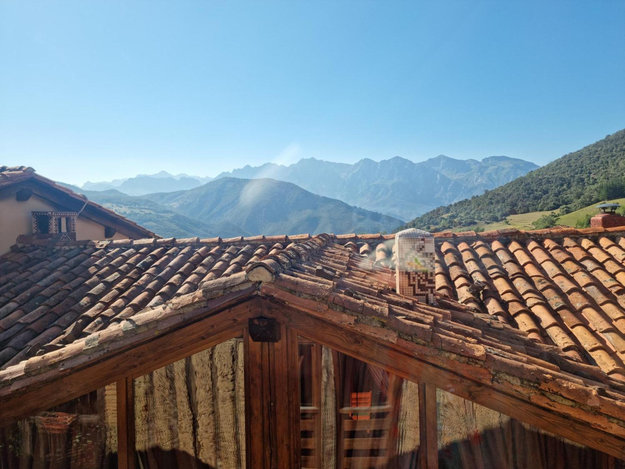 La Casa De Las Chimeneas Tudes المظهر الخارجي الصورة