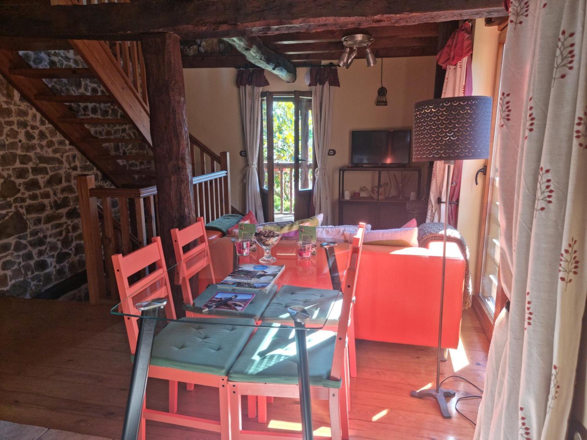 La Casa De Las Chimeneas Tudes المظهر الخارجي الصورة