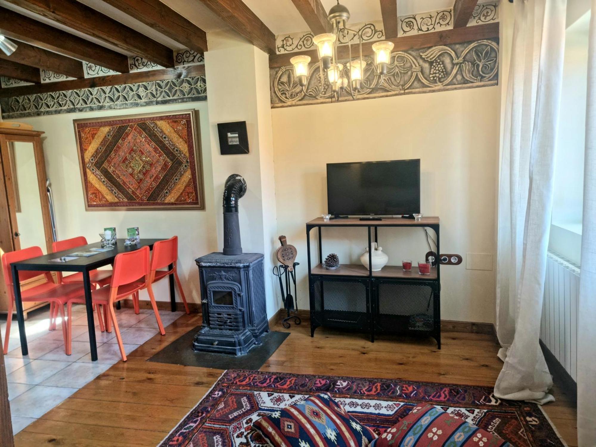 La Casa De Las Chimeneas Tudes المظهر الخارجي الصورة